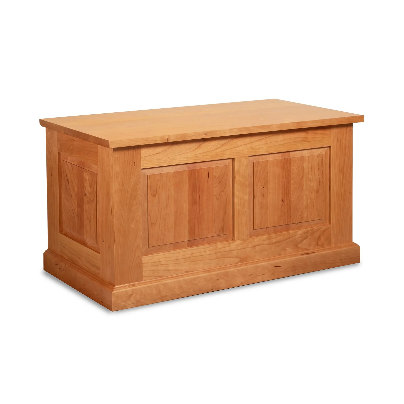 New England Shaker Blanket Box by Vermont Woods Studios