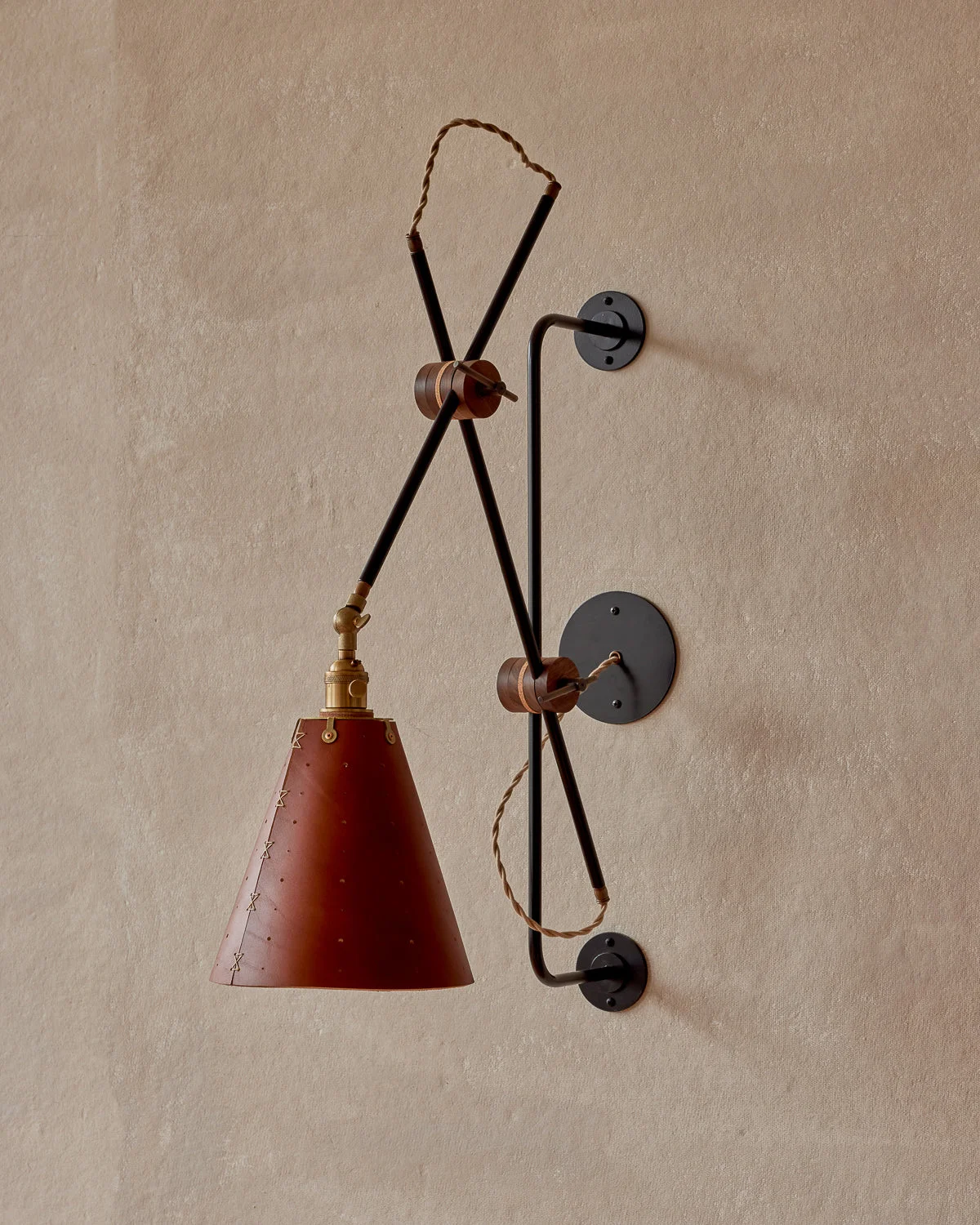 Grace Articulating Wall Sconce by Lostine