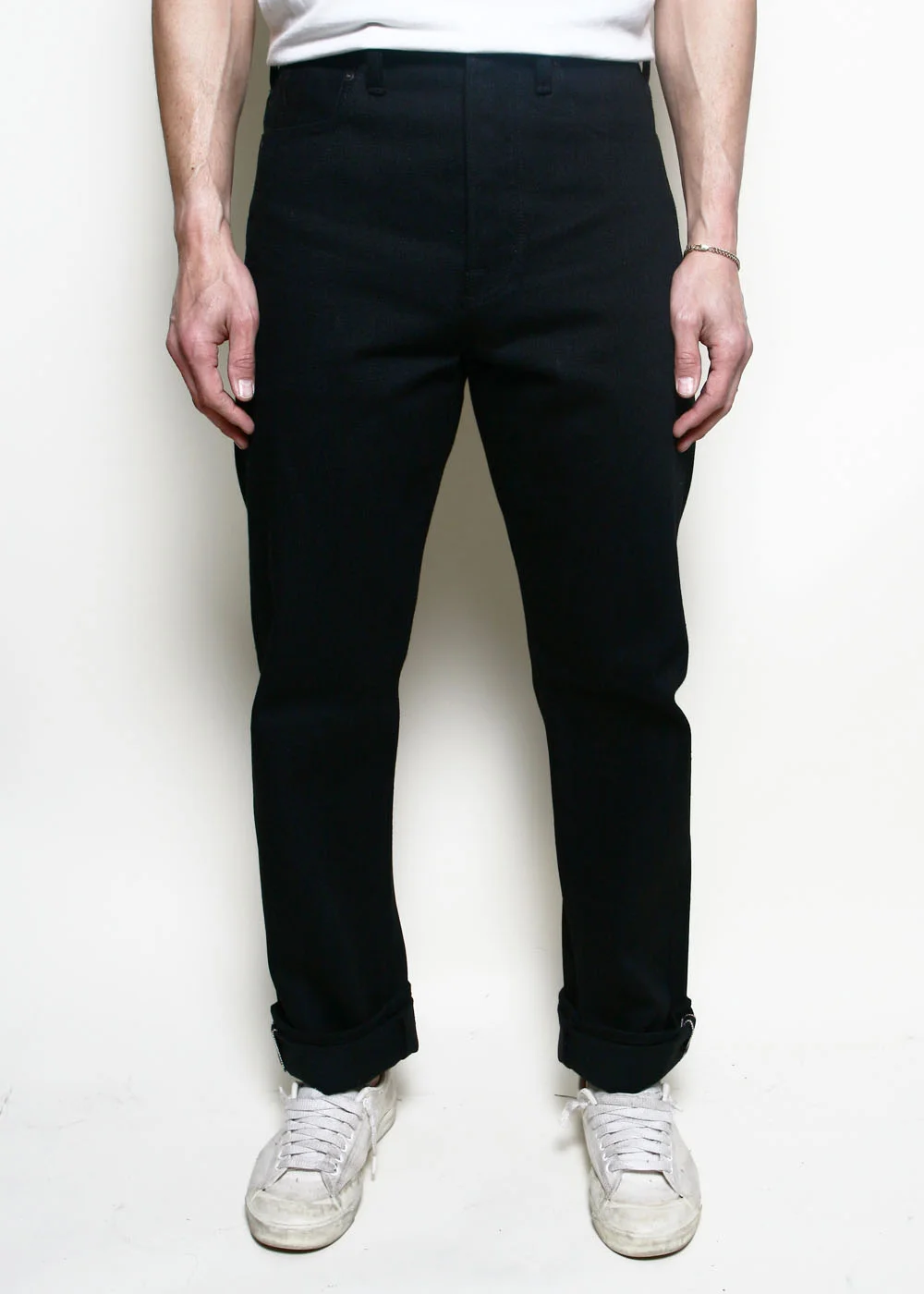 Relaxed Strider // 17oz Cryptic Stealth by Rogue Territory
