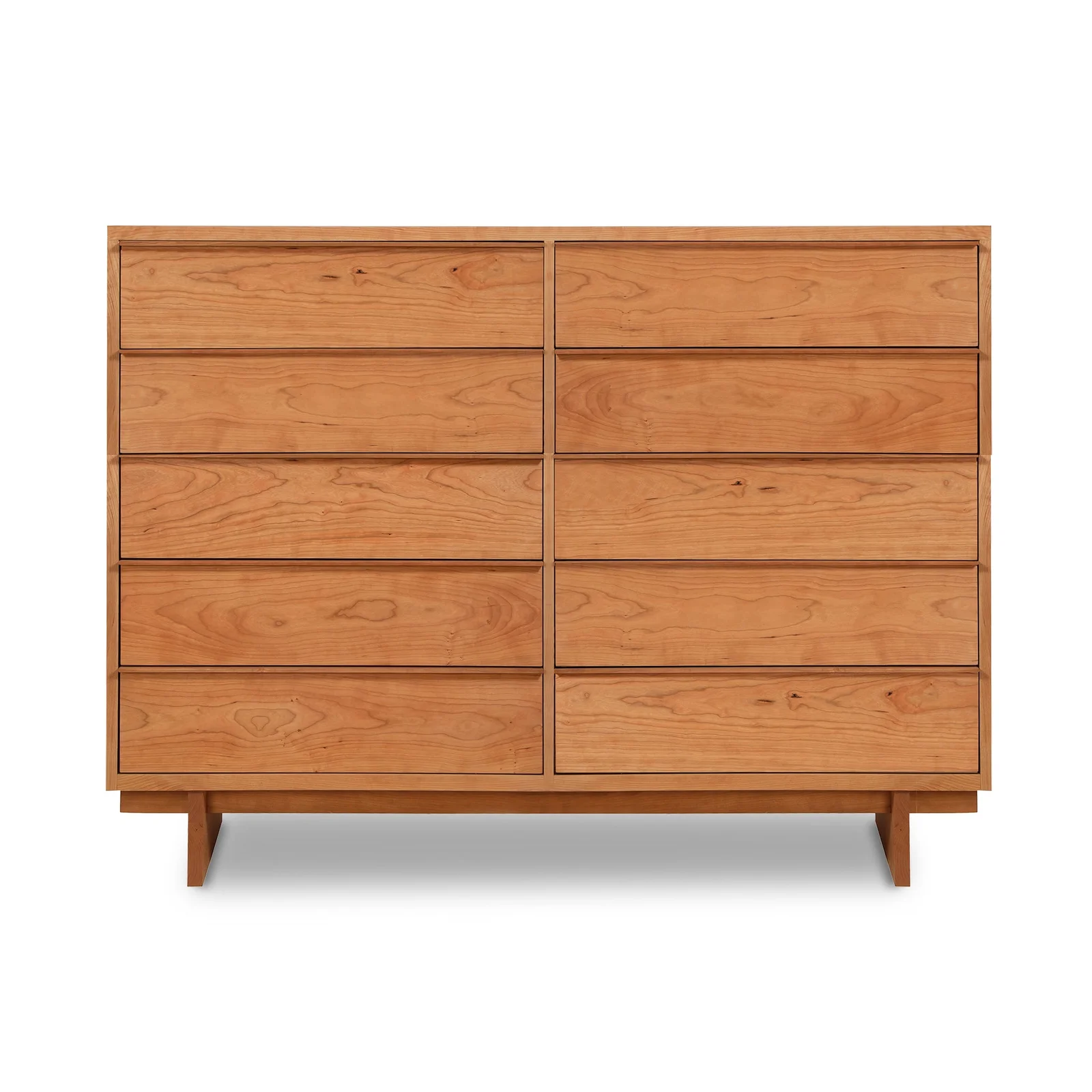 Kipling 10-Drawer Dresser by Vermont Woods Studios